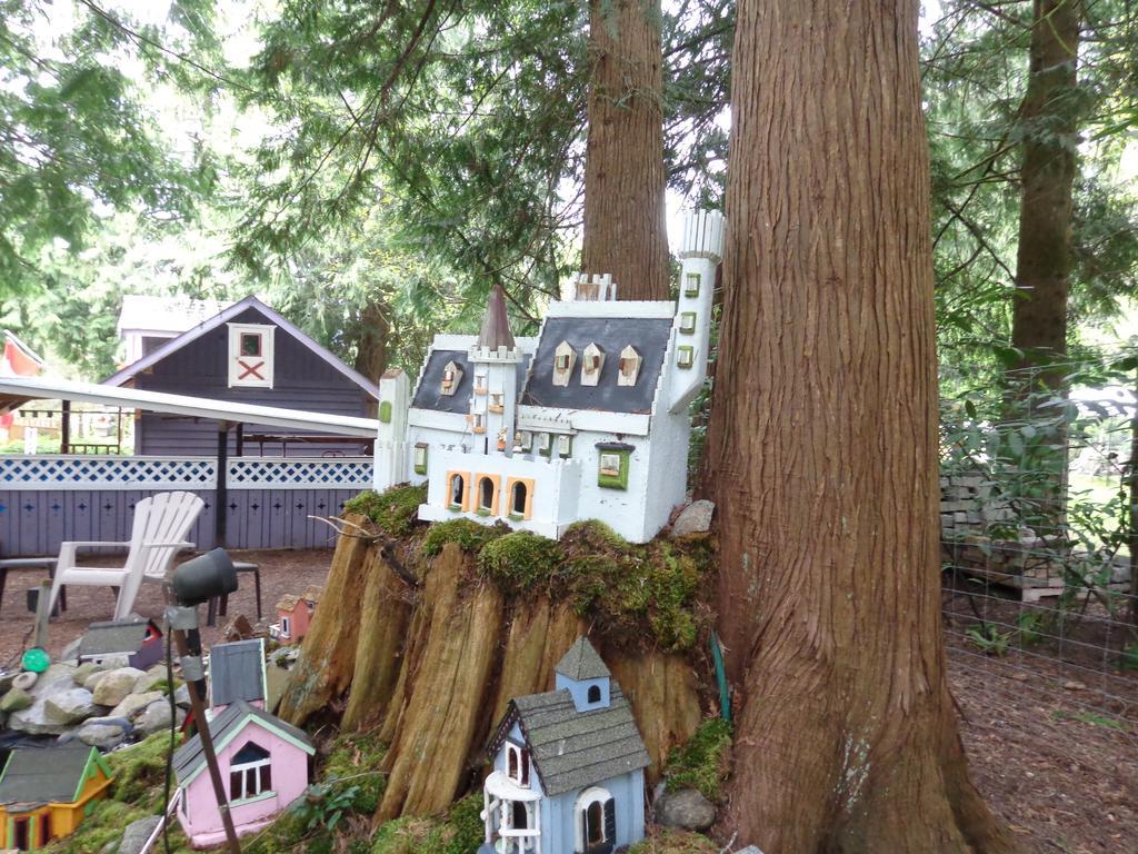 Tea Cozy Bed & Breakfast Qualicum Beach Exteriör bild