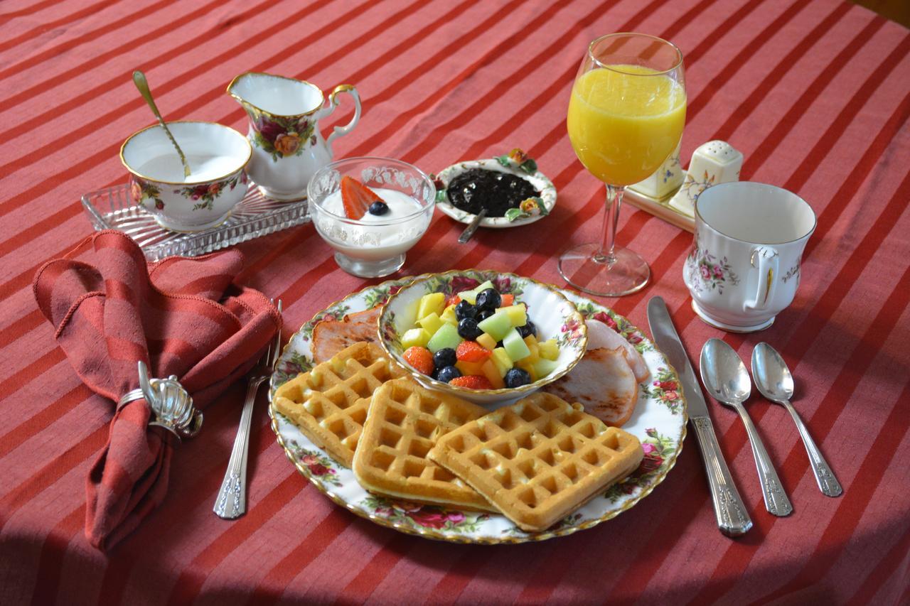 Tea Cozy Bed & Breakfast Qualicum Beach Rum bild