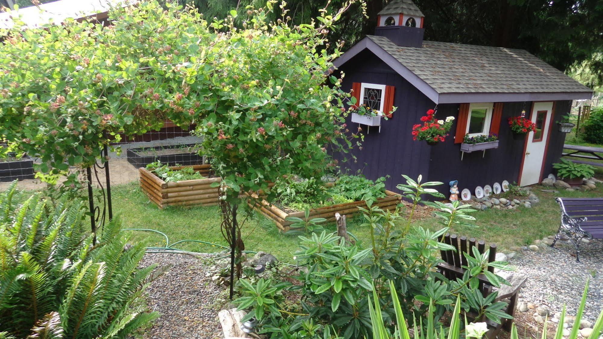 Tea Cozy Bed & Breakfast Qualicum Beach Exteriör bild